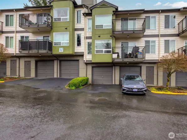 31500 33rd Place SW #V102, Federal Way, WA 98023