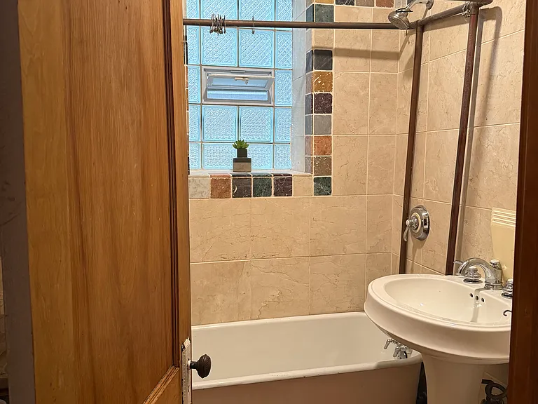 1723 N Kedzie Ave — Photo 20