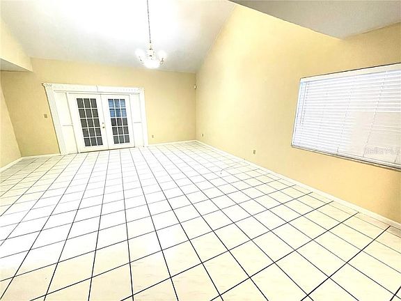 3rd image of 3051 Woolridge Dr Orlando