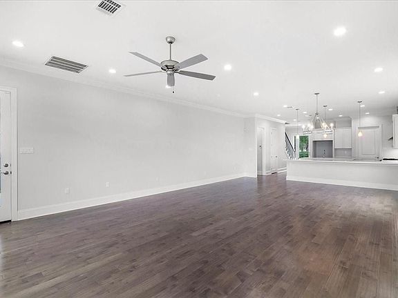 4th image of 4117 N Saint Elizabeth Dr