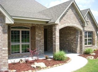 8320 Overlook Trl, Claremore, OK 74019