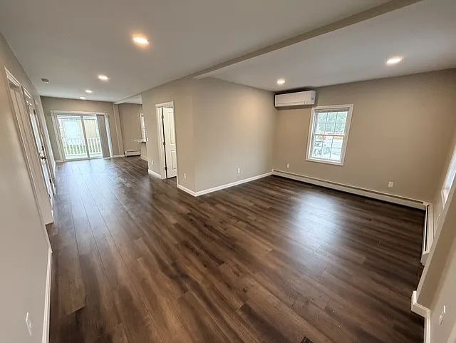 2 bed, 1000 sqft, $2,500 — Photo 3