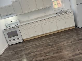 918 7th St #B, Columbus, IN 47201