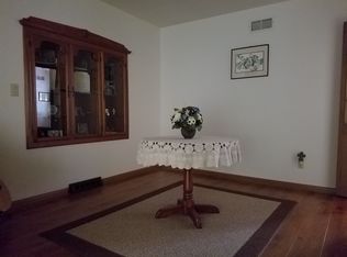 272 Indiandale Rd SE, Cedar Rapids, IA 52403