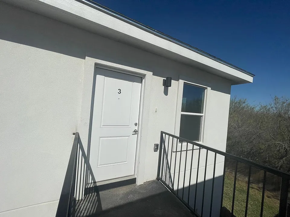 3517 S Dominique Dr #3