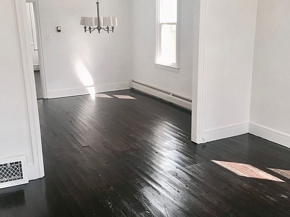 2nd image of 46 N Lancaster St