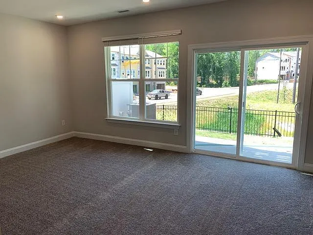 2881 Macintosh Woods Dr — Photo 21