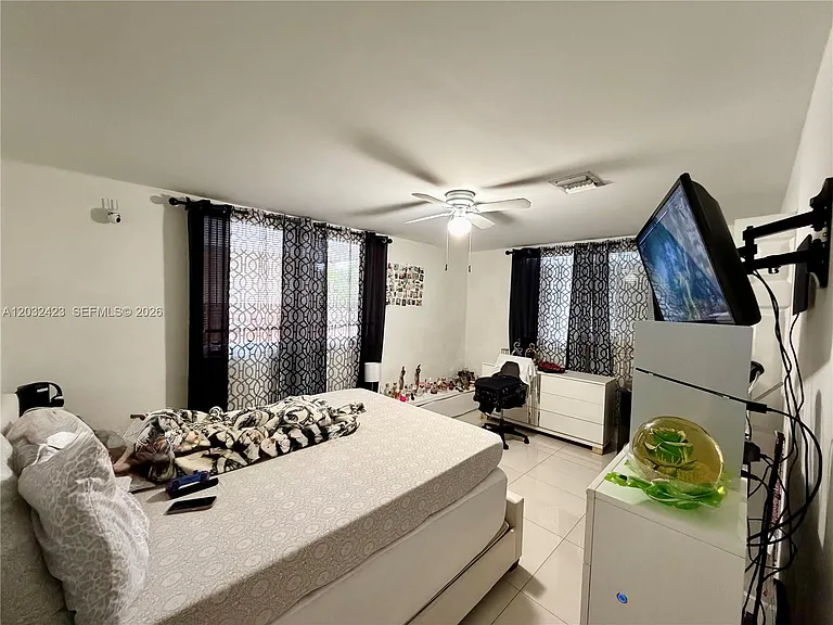 2780 SW 90th Ave #0 — Photo 10