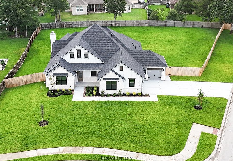 1st image of 3273 Rose Hill Ln