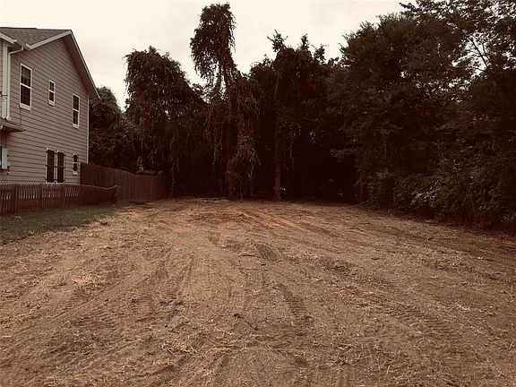 5th image of 2903 Valentine St Lot 23