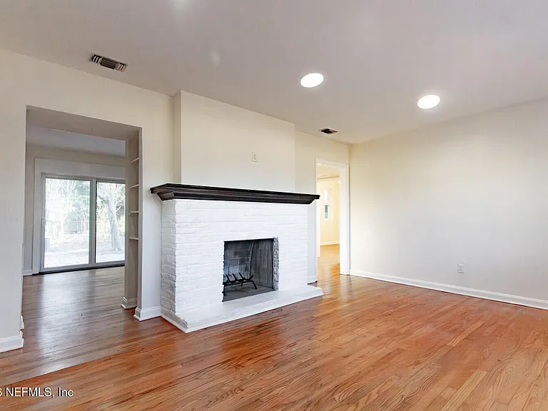 5072 French St — Photo 18
