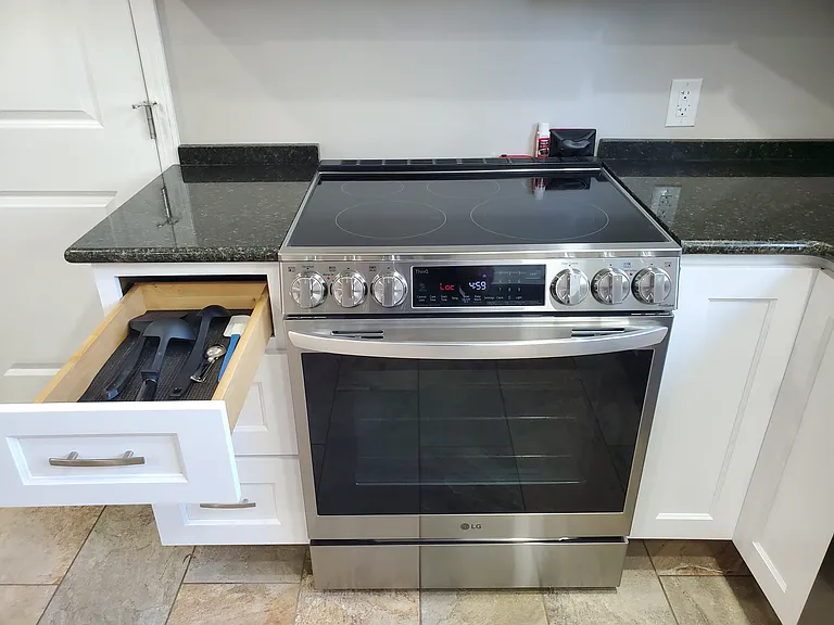 210 S Lynn Ave — Photo 27
