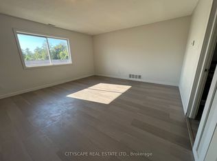 207 Main St #2, Wasaga Beach, ON L9Z 2L3
