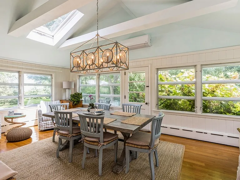 24 N Harbor Dr — Photo 4