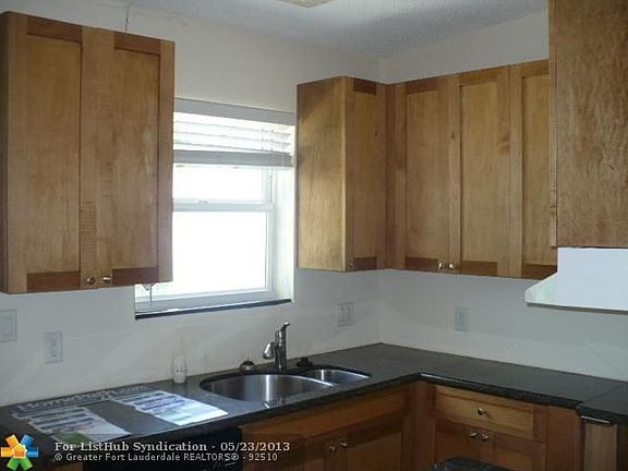 4th image of 1647 NE 51st St