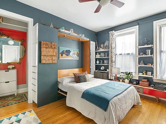 3rd image of 400 Lincoln Pl APT 1H