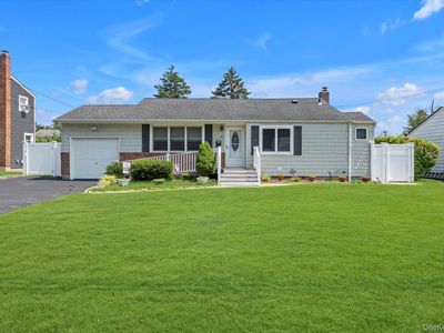 14 Heath Lane, East Northport, NY, 11731