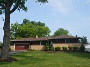 36533 Ridge Rd, Willoughby, OH 44094