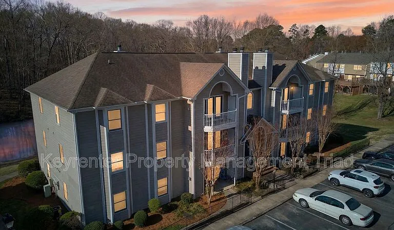 3701 Cotswold Ter #7G — Photo 16