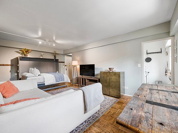 5th image of 235 Adams St APT 12B
