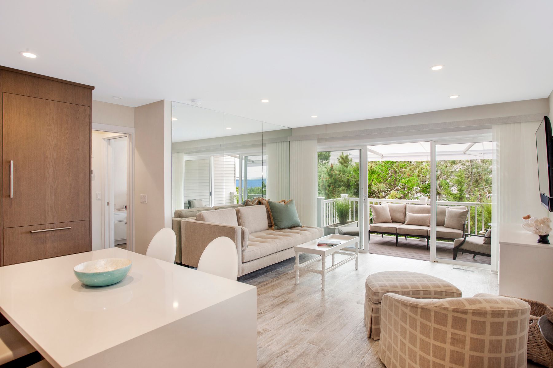 281 Dune Rd, La Coquille, Unit 17a, Westhampton Beach, NY 11978 Out East