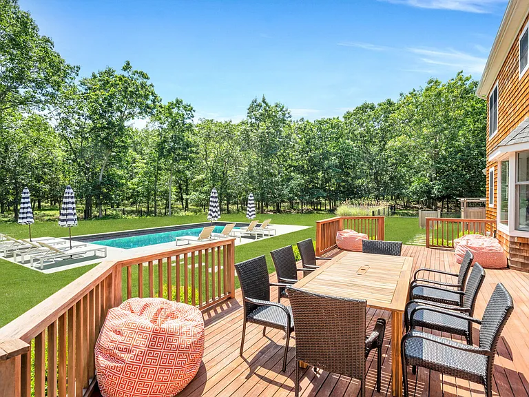 8 Wildflower Ln — Photo 3