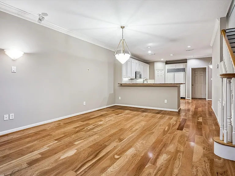 4443 Castle Court Pl — Photo 4