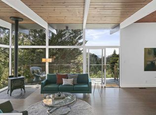 2315 Arrowhead Dr, Oakland, CA 94611
