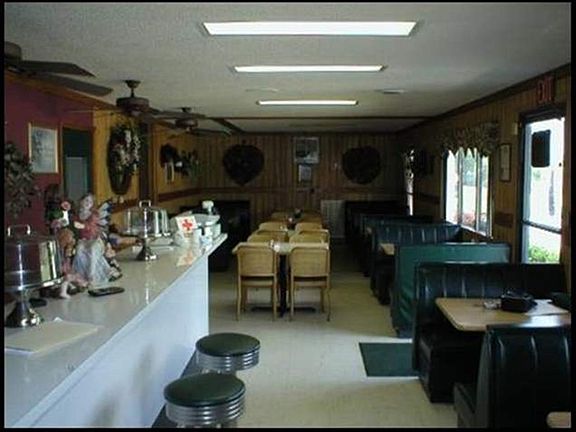 2nd image of 1592 Highway 160