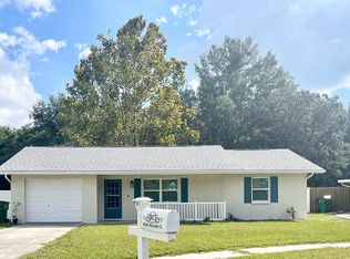 5628 Rhonda Ct, Zephyrhills, FL 33542