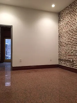 Rented by International Property Services LLC | media 12