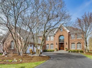 2628 Maple Ave, Northbrook, IL