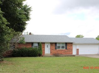 220 Cherokee Trl, Dry Ridge, KY 41035