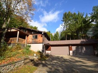 1501 W Wardlow Rd, Highland, MI 48357