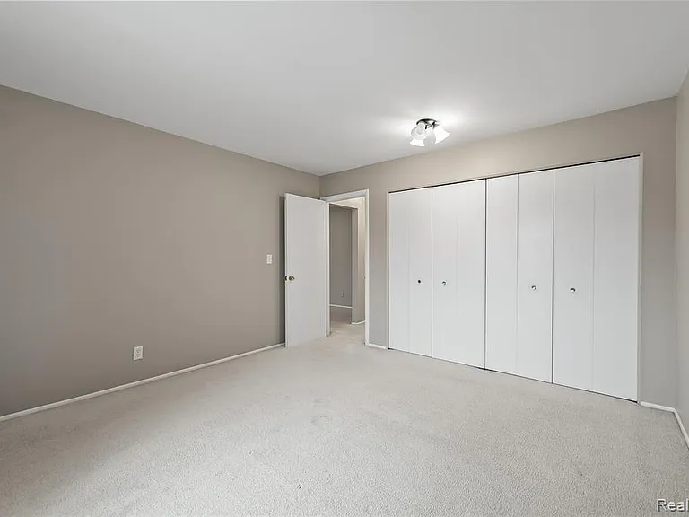 803 Plate St #207 — Photo 13
