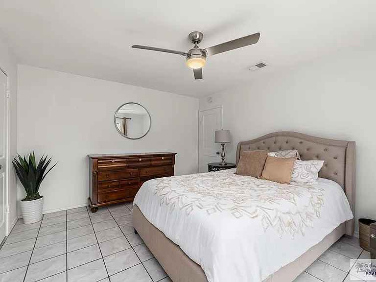 844 Jenny Cir — Photo 13