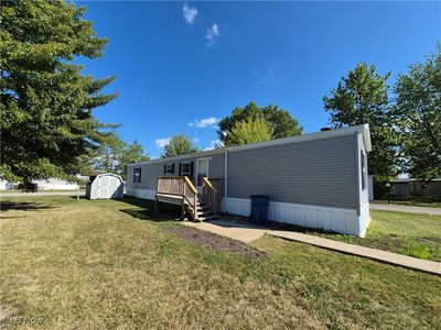 105 Brenthaven St, Elyria, OH, 44035