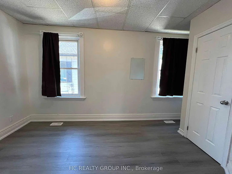 37 Empress Ave — Photo 5