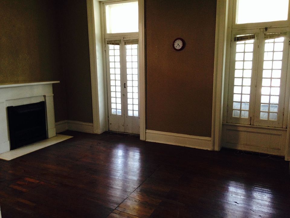 2nd image of 935 Kansas Ave