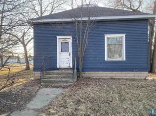 323 Buffalo St, Elkton, SD 57026
