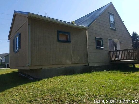 3rd image of 51 Hemlock St