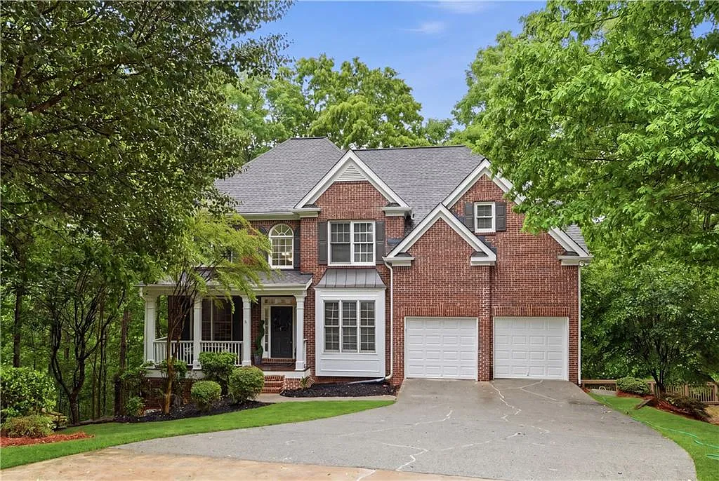 6 bed, 5.0 bath, 4100 sqft, $4,000 — Photo 1