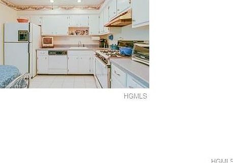 4th image of 27 Milford Ln APT W8