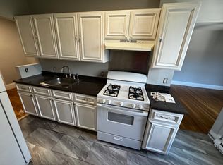 15 Huss Ct APT 303, Lynn, MA 01905