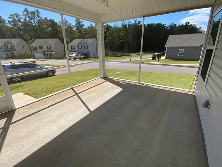 1044 Fairfield Dr — Photo 20