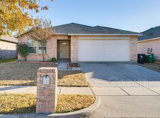 2904 Paddock Way, Denton, TX 76210