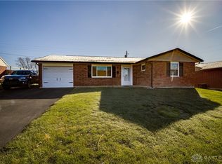 313 Oregon Dr, Xenia, OH 45385