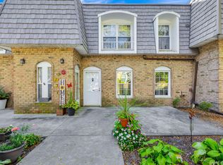 655 Middle Country Rd #7-B-1, Coram, NY 11727