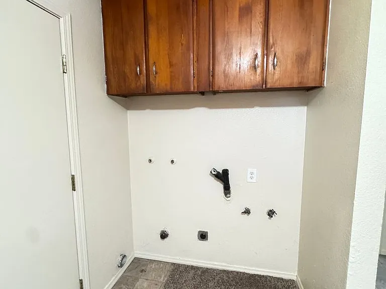 6093 Park Ave — Photo 6