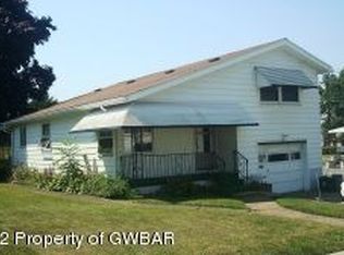 135 Oak St, Pittston Township, PA 18640